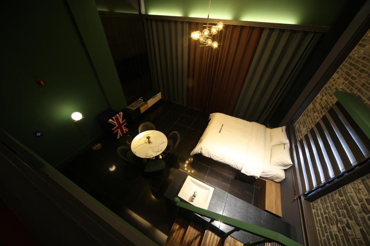 Hotel Yeogiatte Daegu Station Екстер'єр фото
