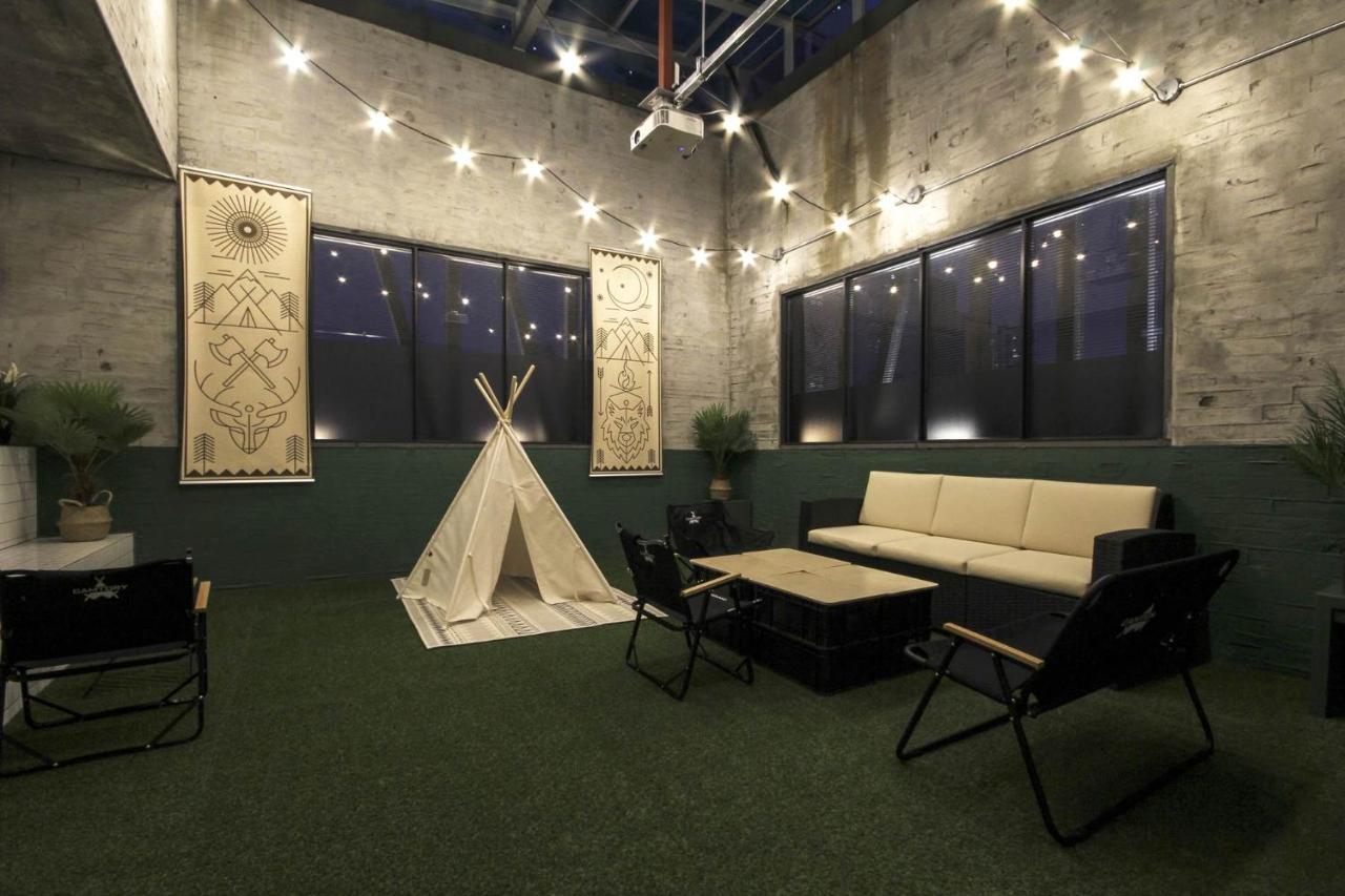 Hotel Yeogiatte Daegu Station Екстер'єр фото