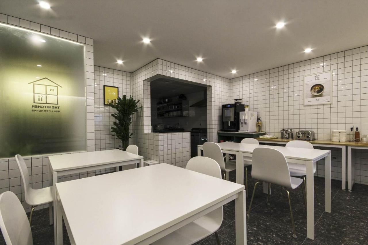 Hotel Yeogiatte Daegu Station Екстер'єр фото